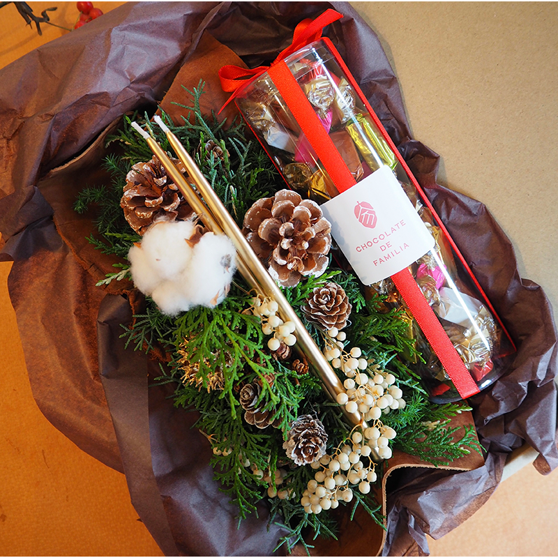 クリスマス限定商品【革と花とチョコレート】